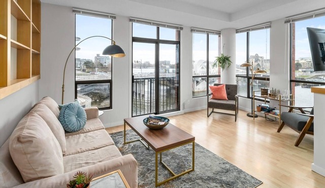 Waterfront Stay with Balcony and BBQ
