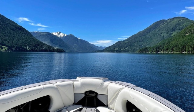 WATERFRONT townhouse at The Maples on beautiful Sproat Lake