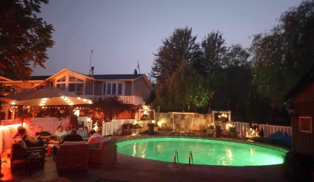 Welcome to Casa Getaway. Adults only 35+. Secluded country retreat.
