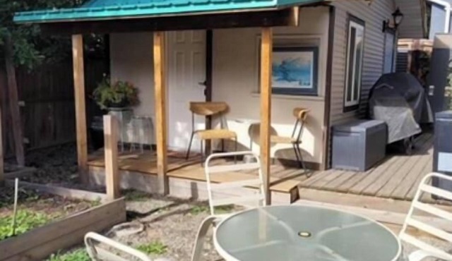 Welcome to the charming Gnome Home, your cozy retreat in the heart of Vernon!