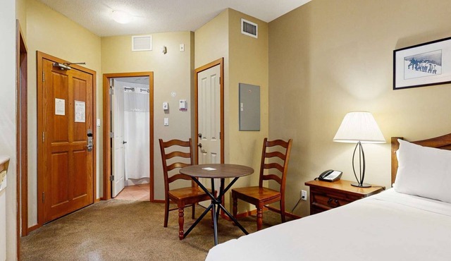 Whistler - Cascade Lodge 117