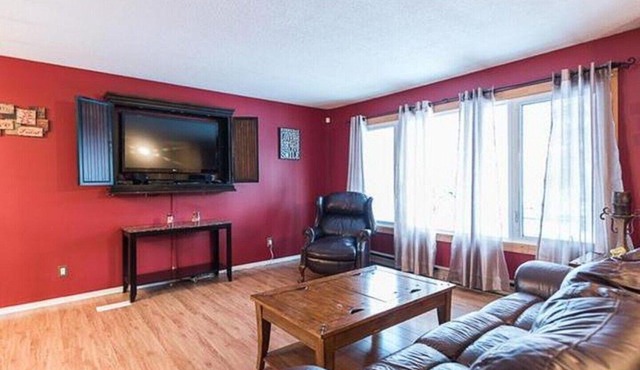 Whole home - 5 rooms/7 beds