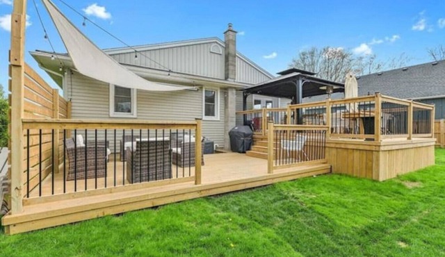 Wine Country Family Retreat – Outdoor Movies & Cozy Firepit!