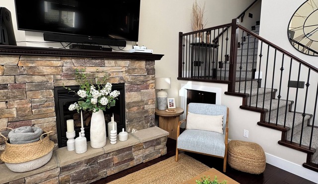 Your Lakeside Retreat Awaits