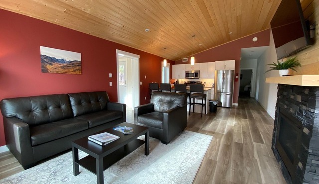 Yukon Hot Springs Villa #35/pet friendly