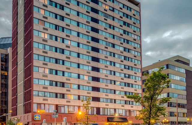 Best Western Plus Suites Downtown Calgary