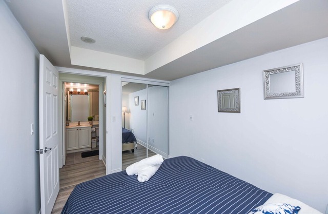 Elegant 1BD & BTH in Mississauga Downtown