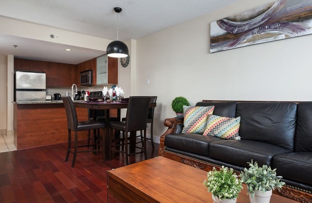 FREE INDOOR PARKING ....FURNISHED COZY SUITES IN Old MTL!!!!