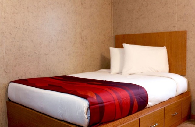 Golden Prairie Lodge - Room 41 - Golden Prairie Lodge