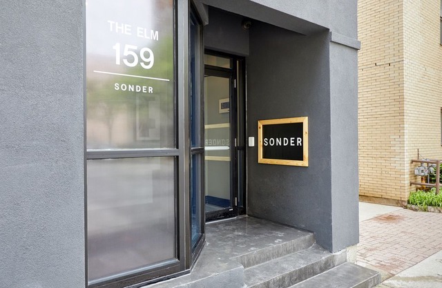 Sonder | The Elm | Comfortable 1BR + Sleeper Sofa