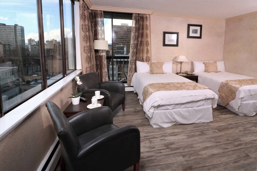 Coal Harbour Apartment | Divya Sutra Suites - One Bedroom Apartment with Harbour View!