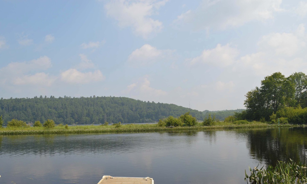 Burk's Falls House | Cecebe R and R Ontario