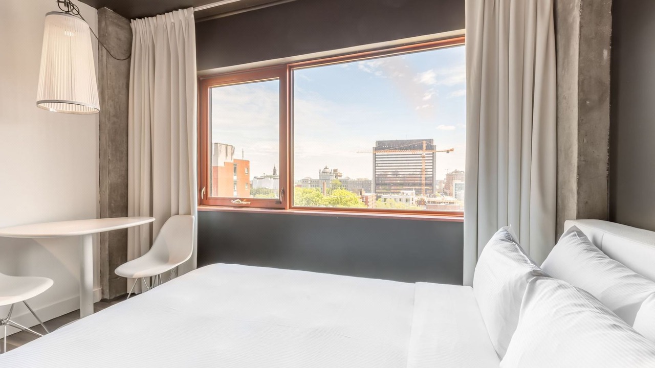 Photo of Bedroom in Quartier des Spectacles