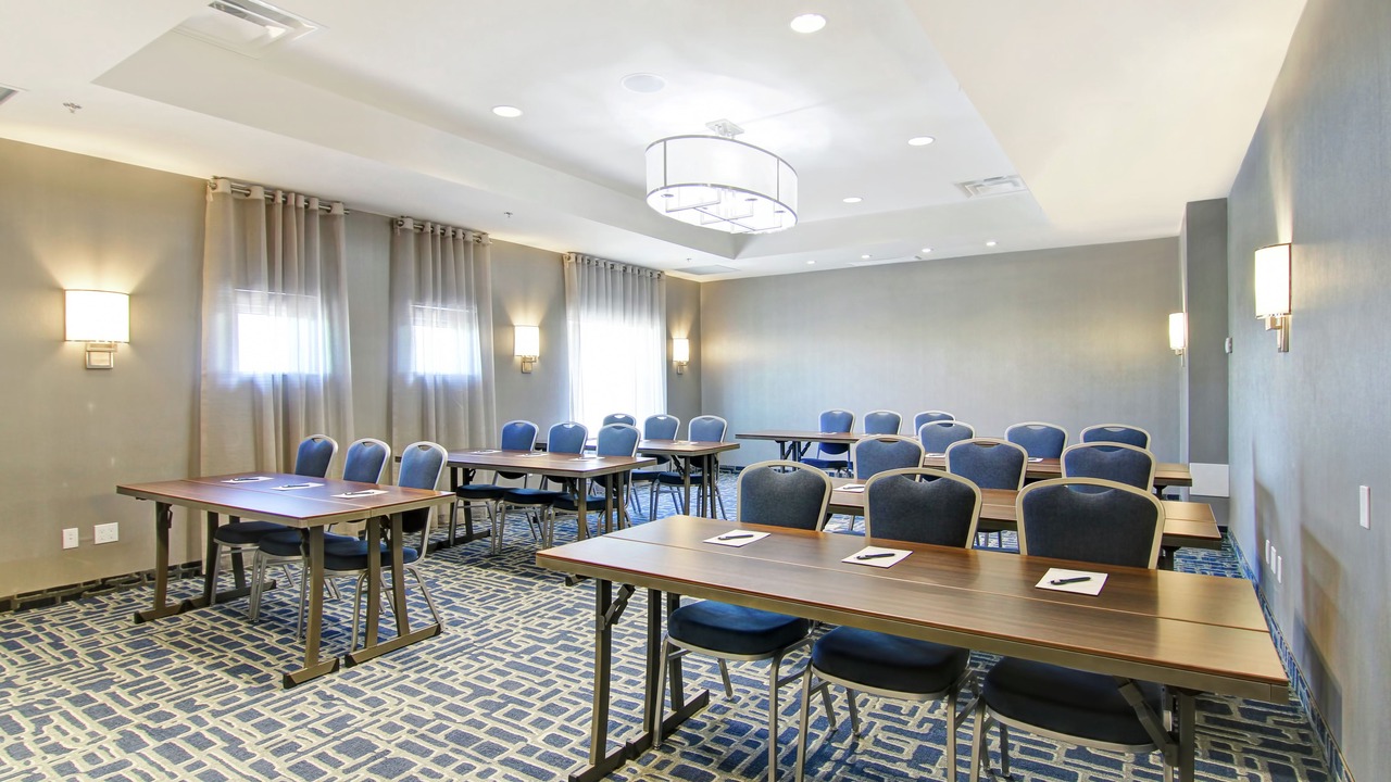 Photo of Livingroom in Ottawa Division