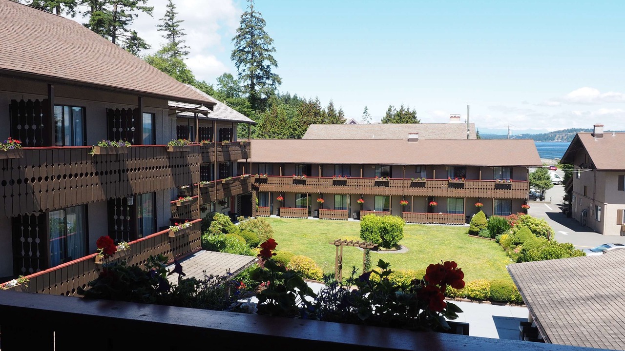 Photo of Buildings in Campbell River