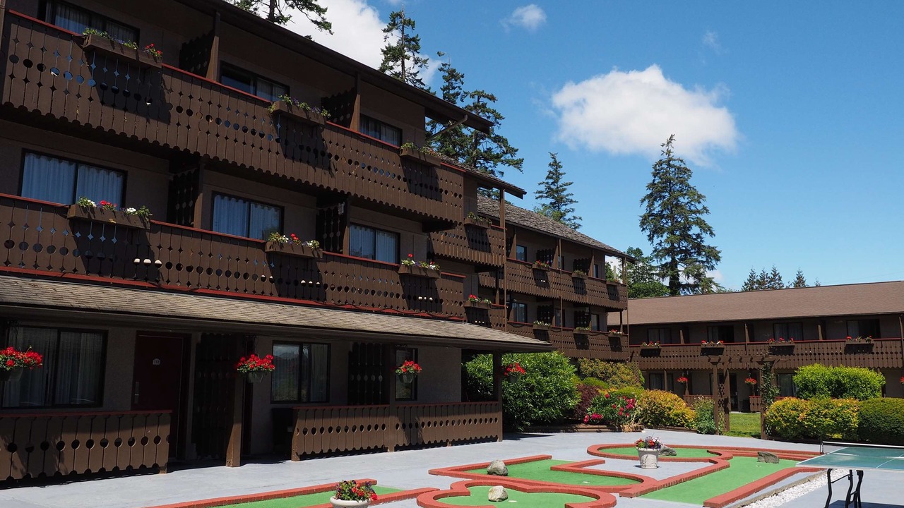 Photo of Buildings in Campbell River