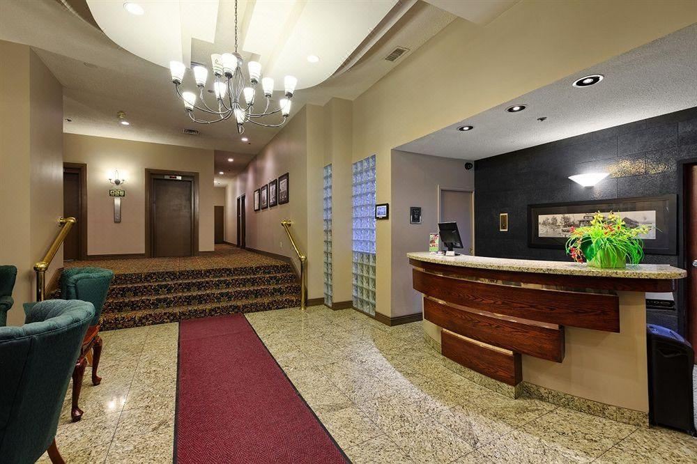 Photo of Livingroom in Kelowna Central Business District