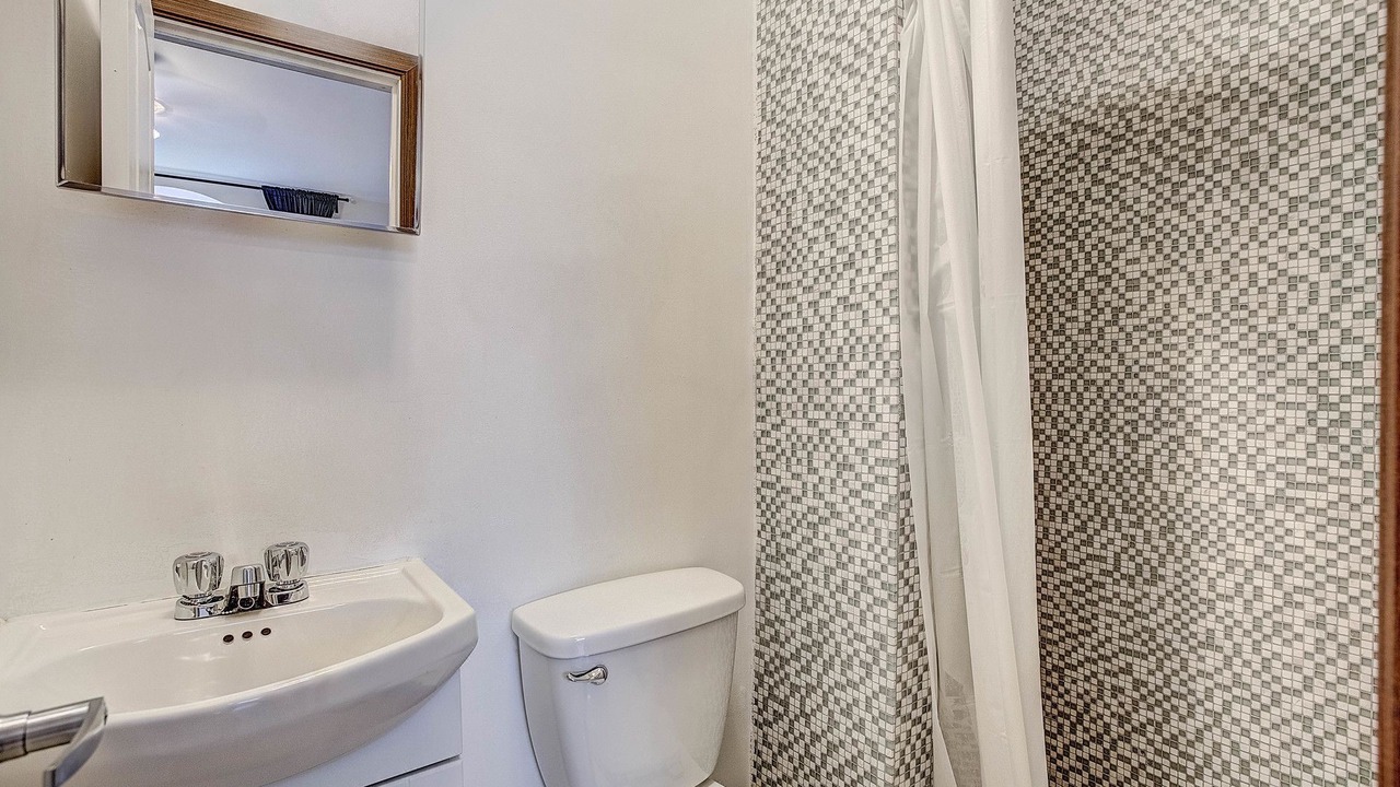 Photo of Bathroom in Shaughnessy Village