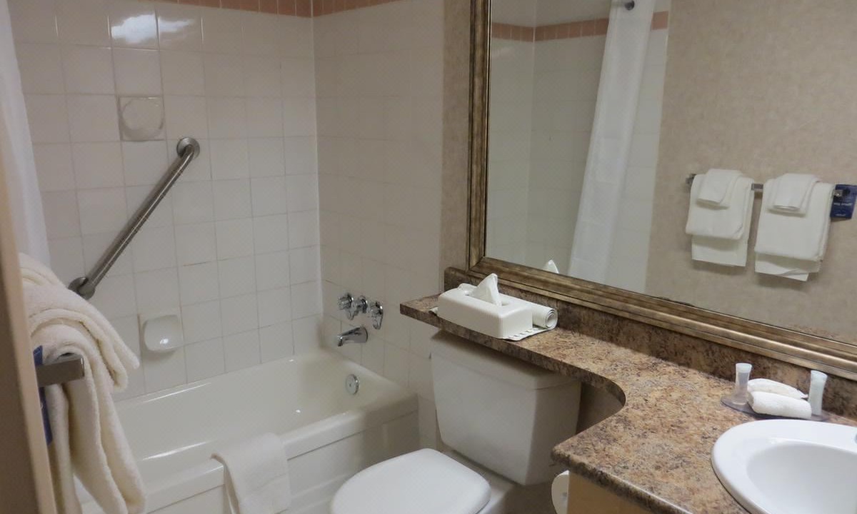 Photo of Bathroom in Gorge -Tillicum Area