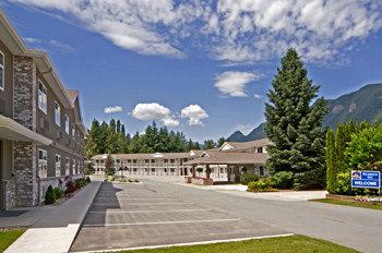 Photo of Buildings in Sicamous
