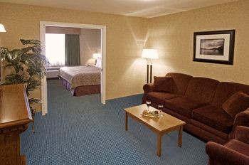 Photo of Livingroom in Sicamous