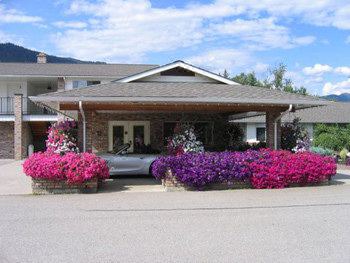 Photo of Buildings in Sicamous