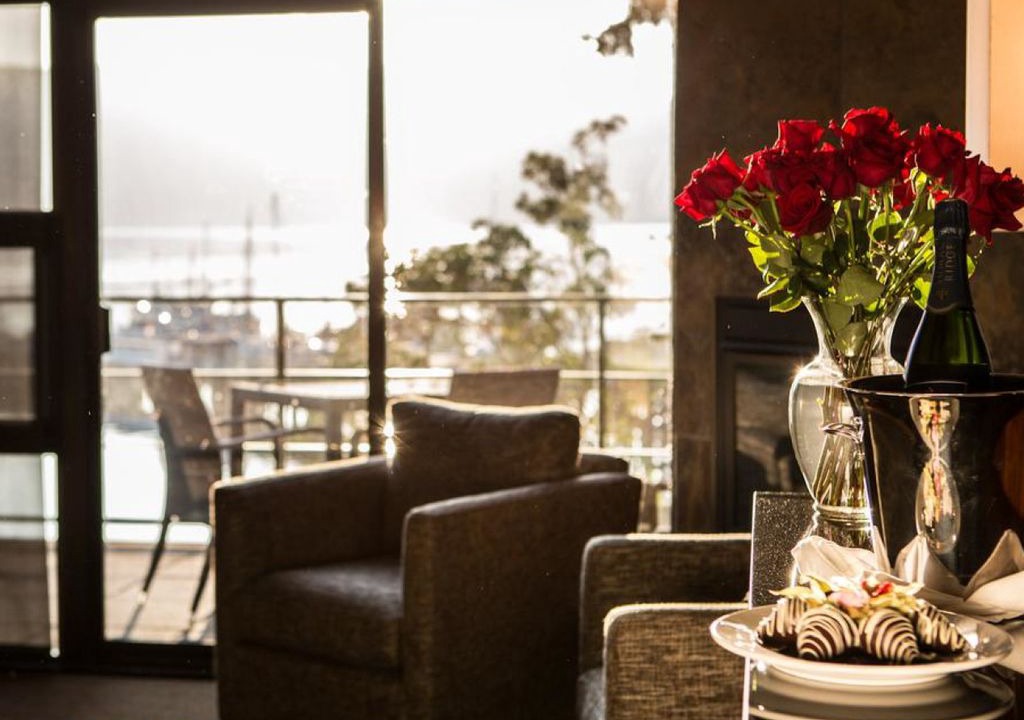 Photo of Livingroom in Brentwood Bay