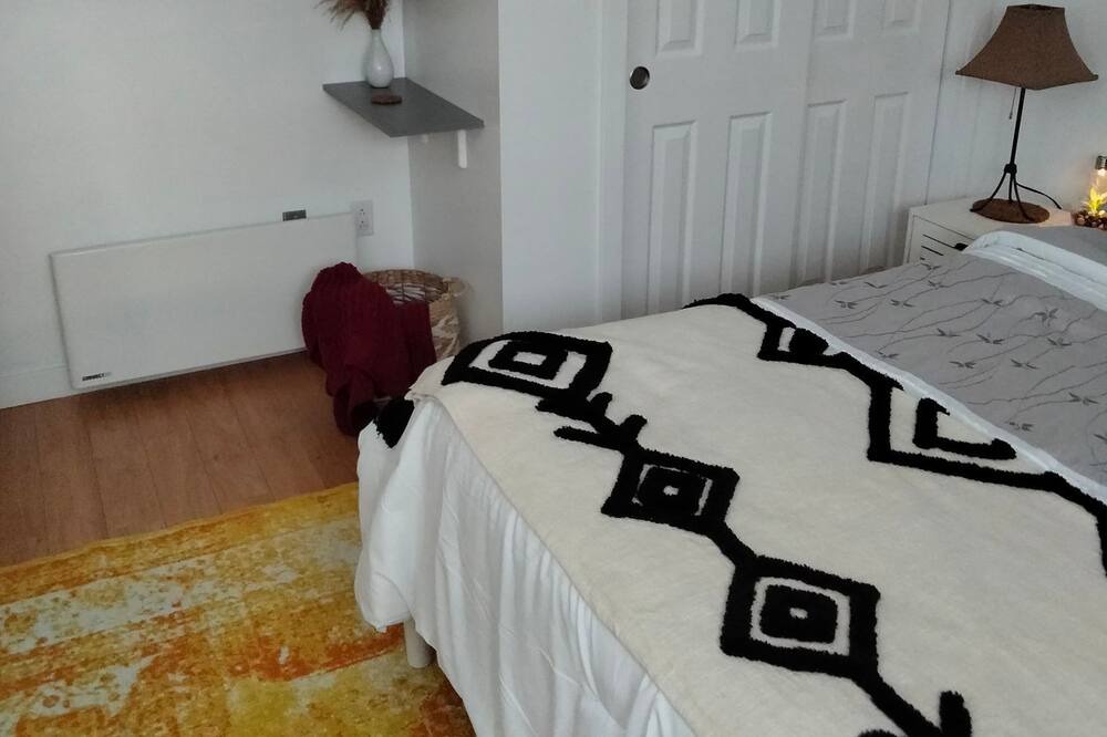 Photo of Bedroom in Saanich West