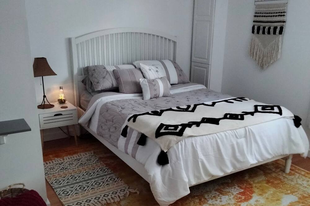 Photo of Bedroom in Saanich West