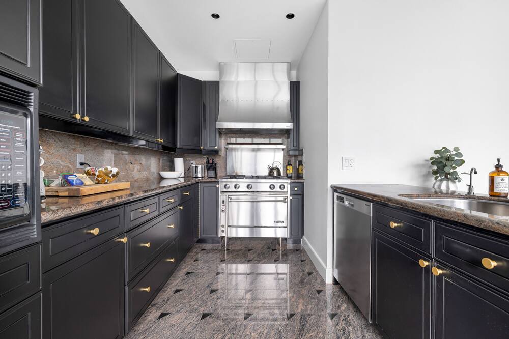 Photo of Kitchen in Coal Harbour