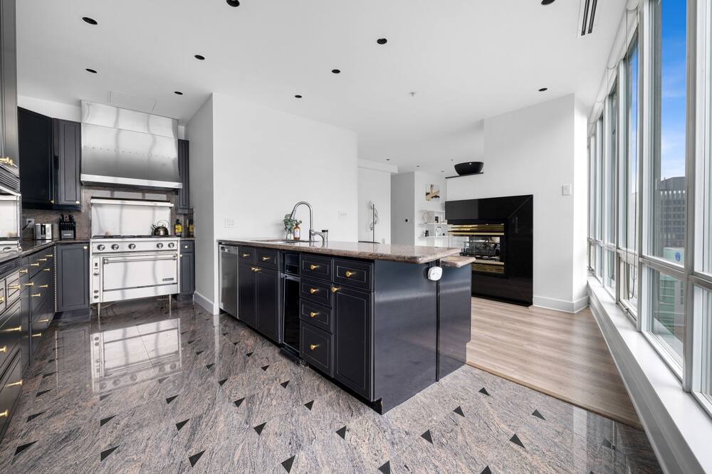 Photo of Kitchen in Coal Harbour