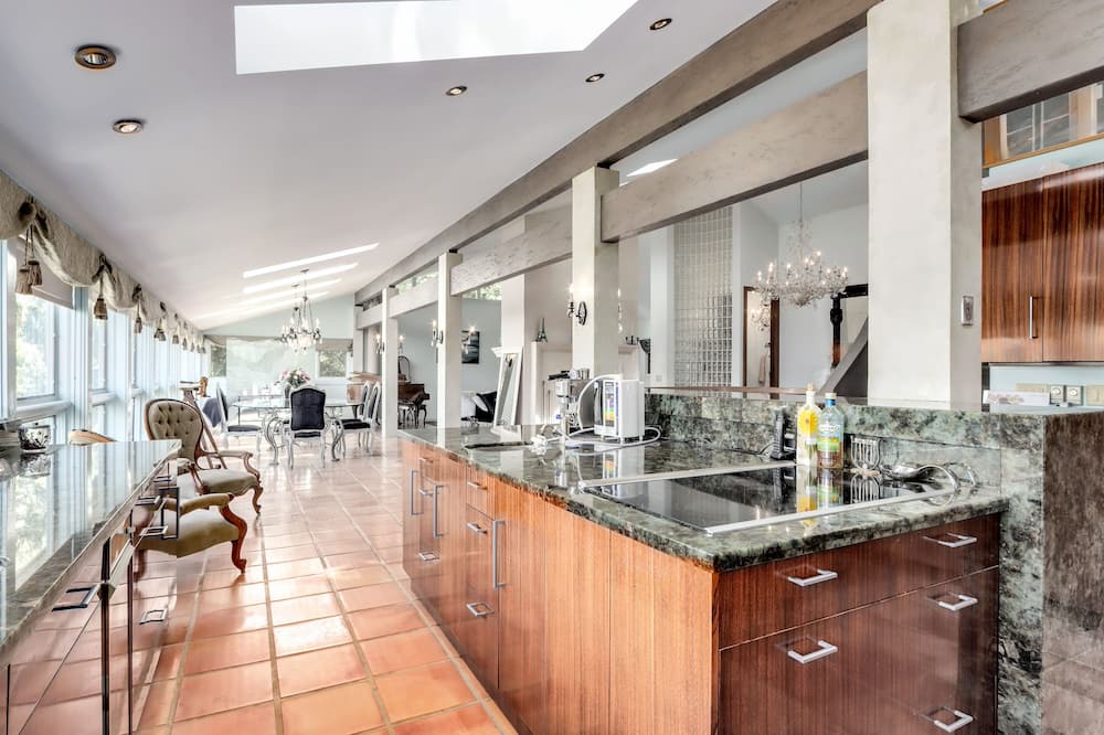 Photo of Kitchen in Lions Bay