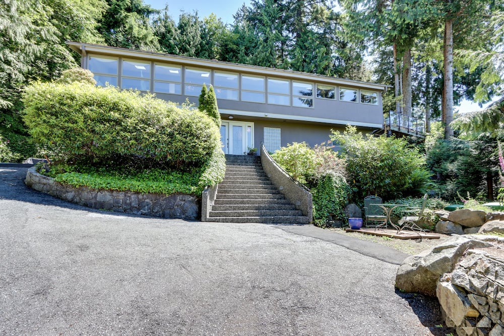 Photo of Outdoor in Lions Bay