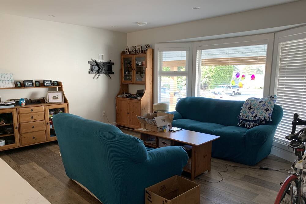 Photo of Bedroom in Saanich West