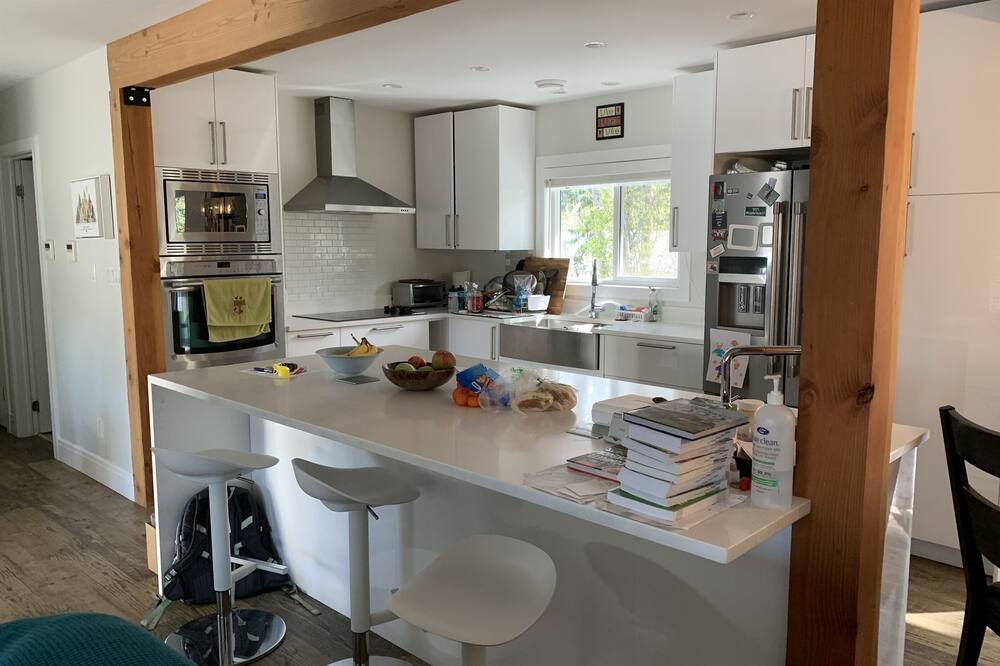 Photo of Others in Saanich West