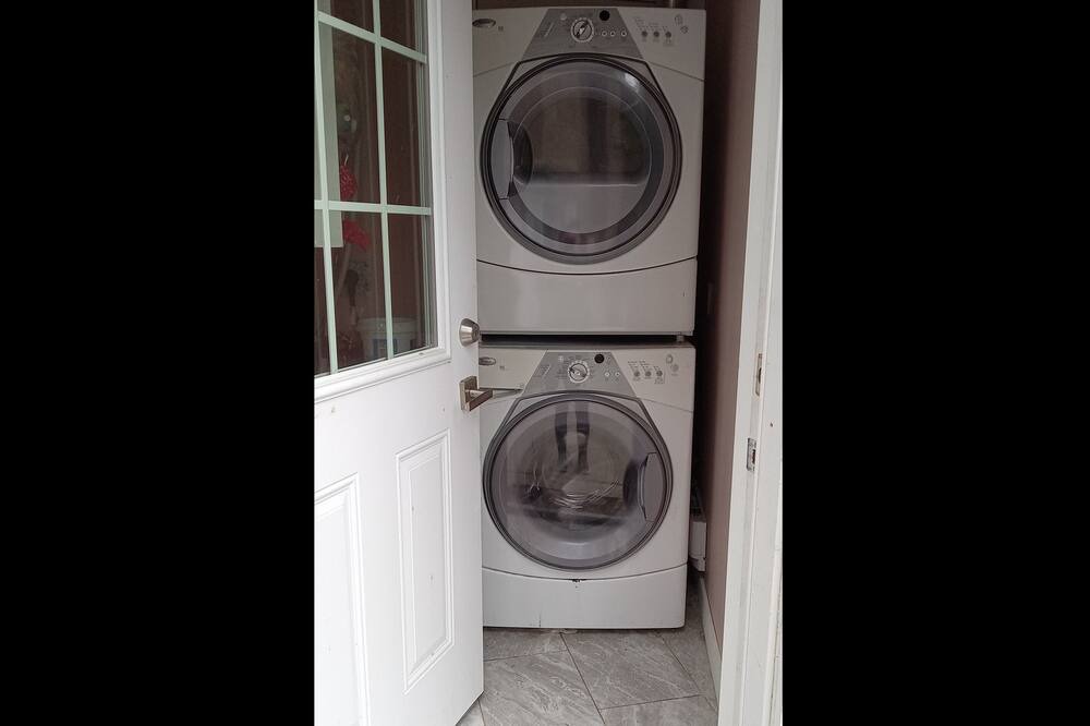 Photo of Bedroom in Saanich West