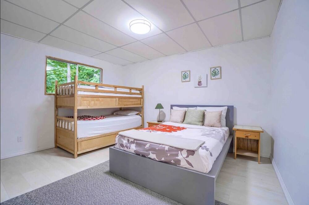 Photo of Bedroom in Coboconk