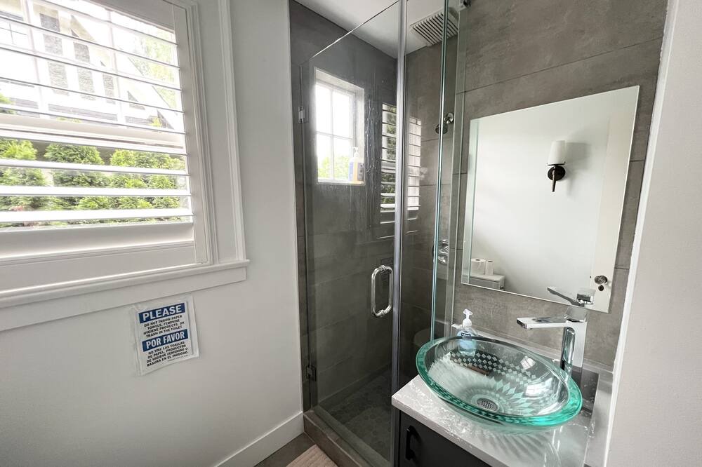 Photo of Bathroom in Shaughnessy