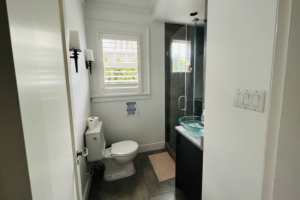 Photo of Bathroom in Shaughnessy