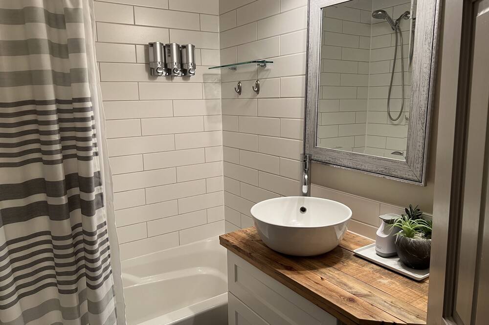 Photo of Bathroom in Nordic Estates