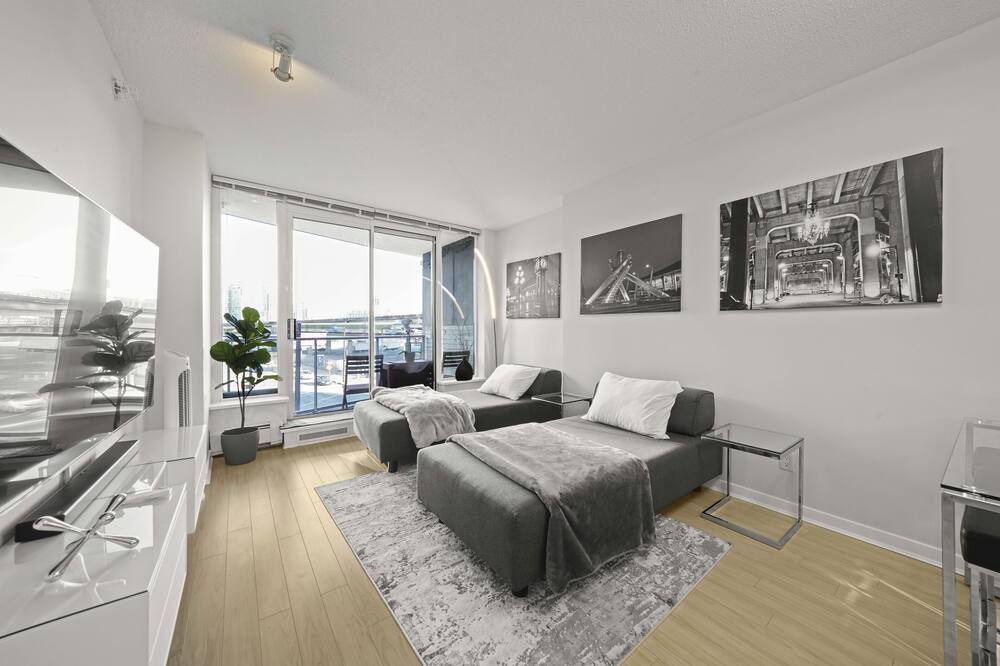 Photo of Livingroom in Gastown