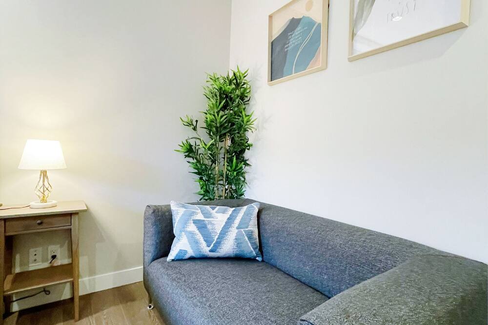 Photo of Livingroom in Burnaby