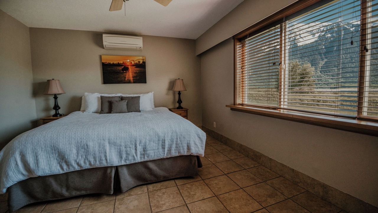 Photo of Bedroom in Popkum