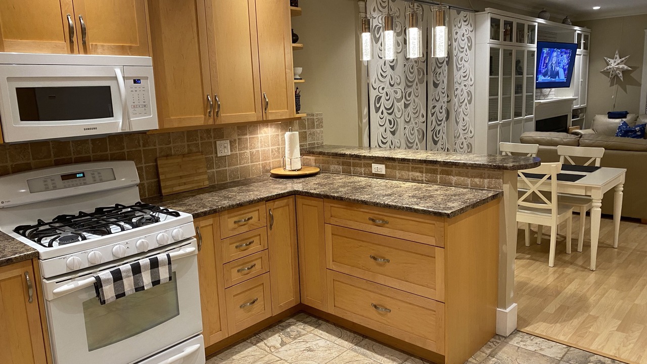 Photo of Kitchen in Central Lonsdale