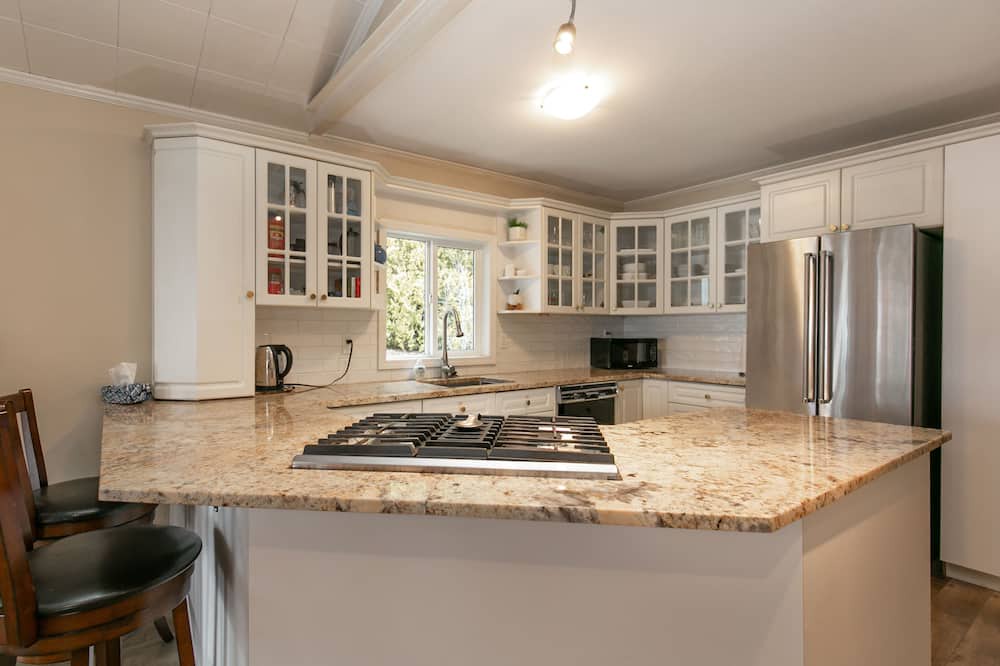 Photo of Kitchen in Juan de Fuca Electoral Area