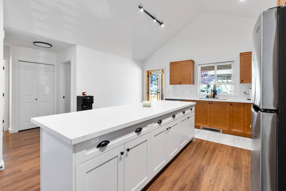 Photo of Kitchen in Lindell Beach