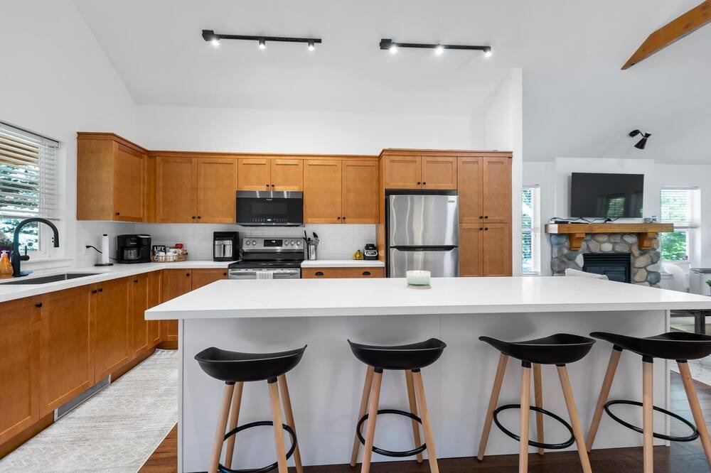Photo of Kitchen in Lindell Beach