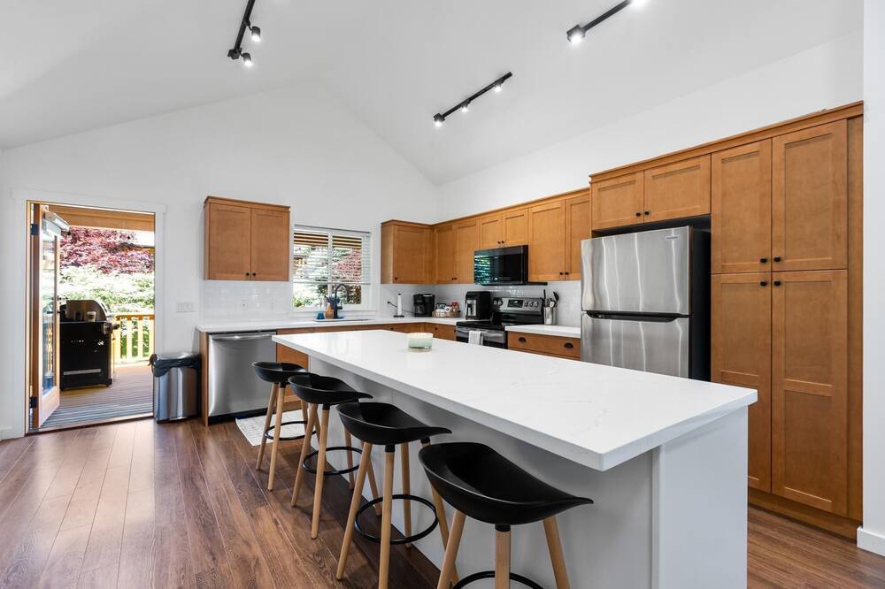 Photo of Kitchen in Lindell Beach