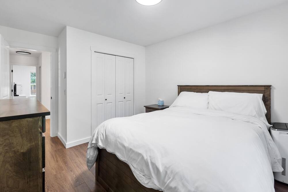 Photo of Bedroom in Lindell Beach