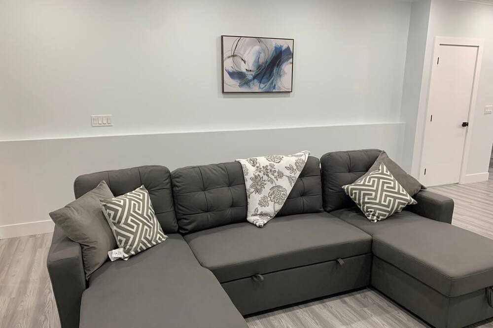 Photo of Livingroom in Burnaby